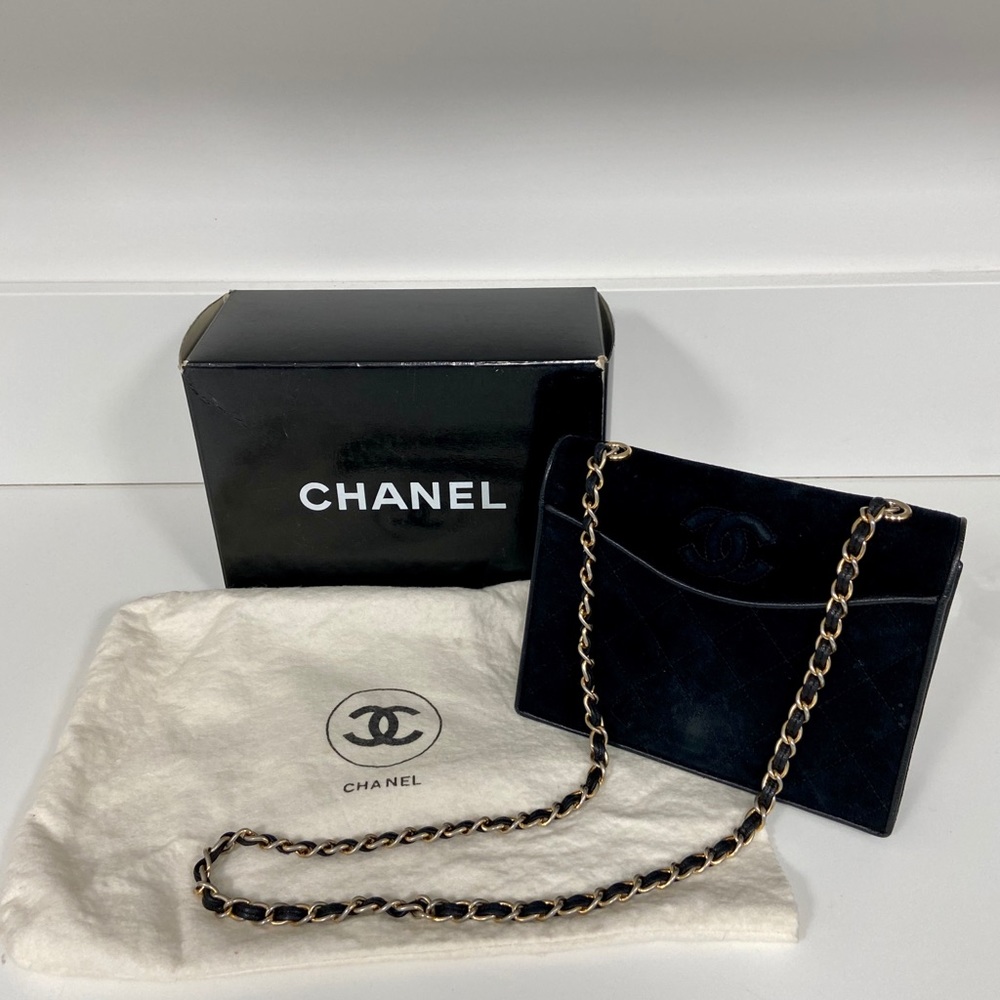 VINTAGE Chanel Suede Classic Bag